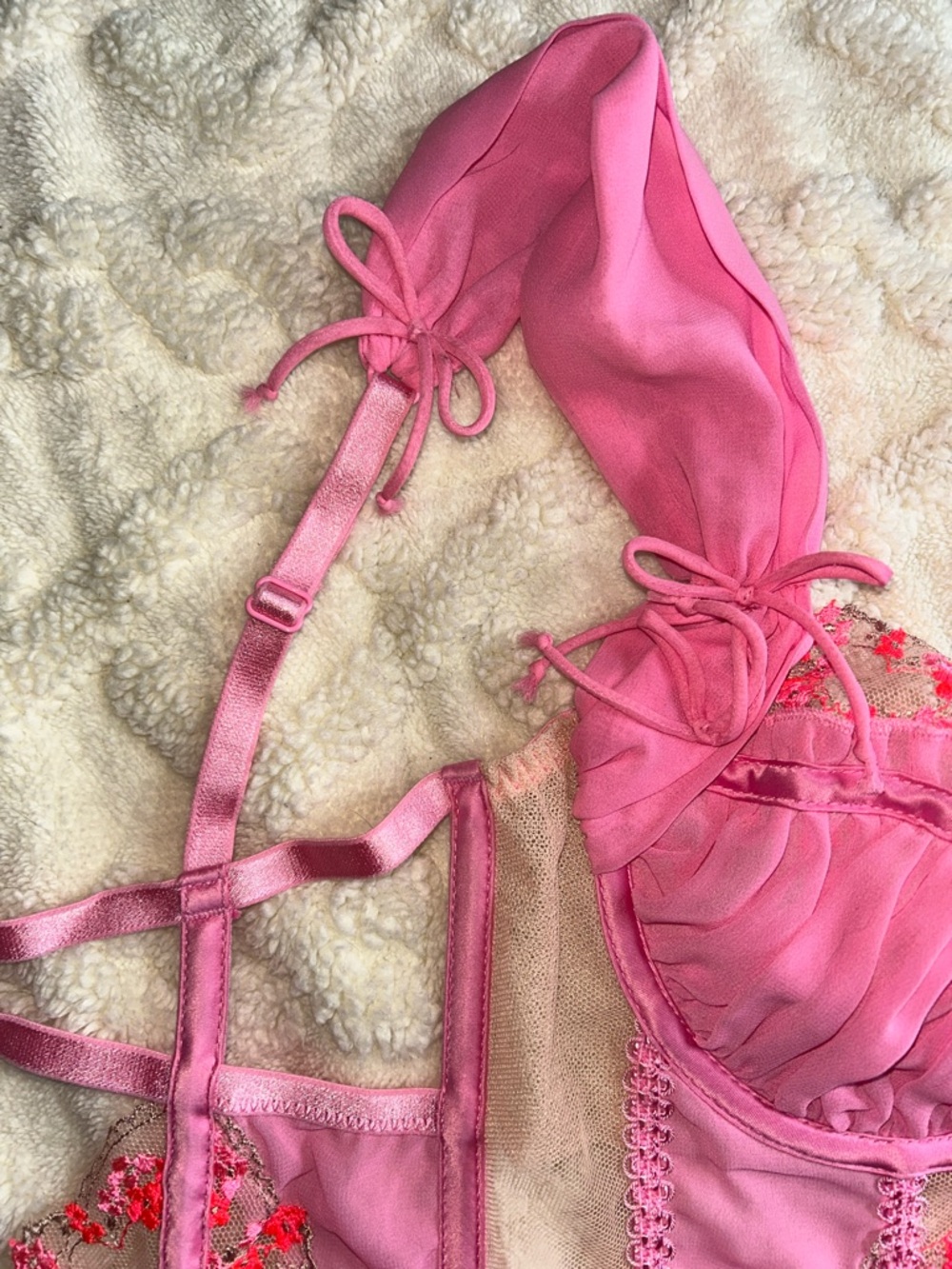 Pink Floral Lace Ruffled Bralette Top - Picture 7 of 17